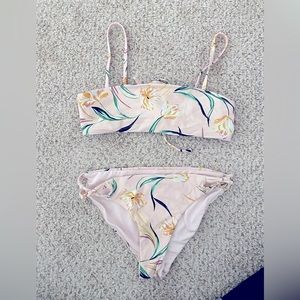 O’Neil surf girls bikini